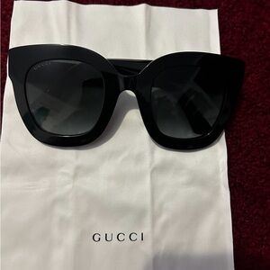 Authentic Gucci sunglasses like new